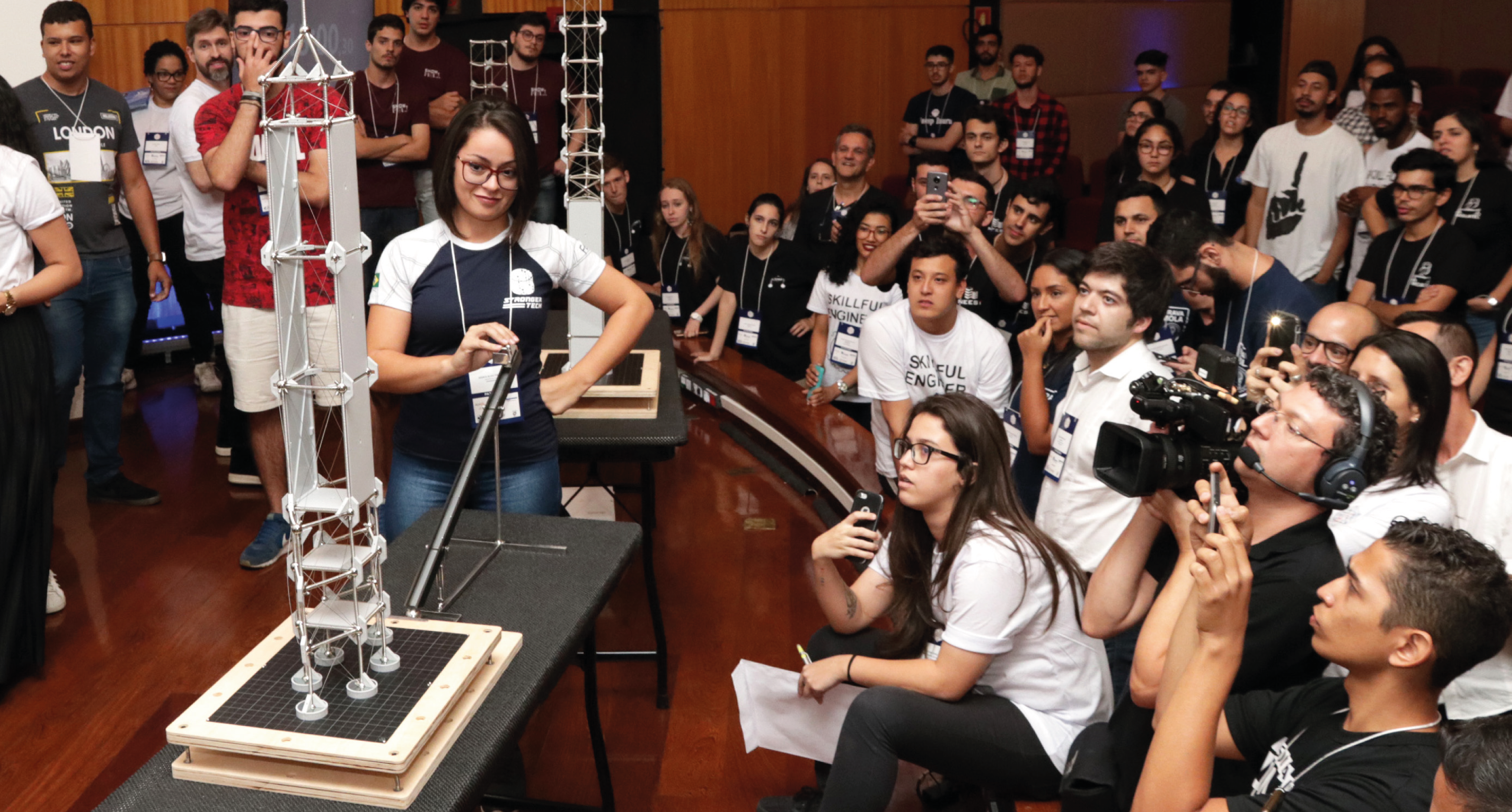 Shake Tables and Mola: a perfect fit